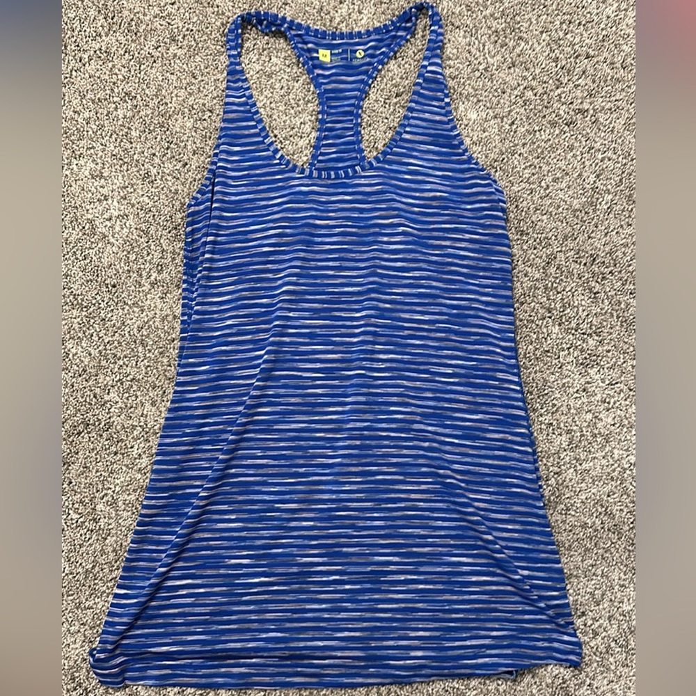 Women’s razorback tank top